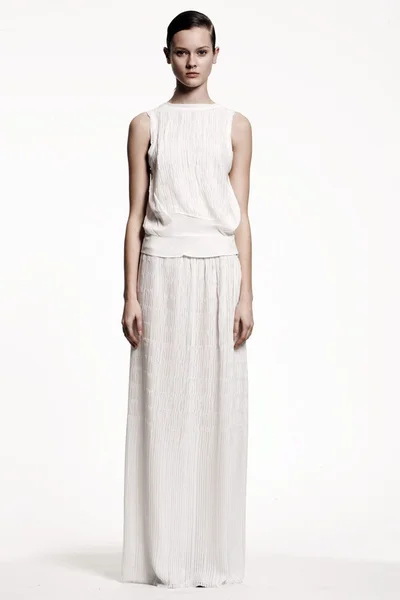 Look 16